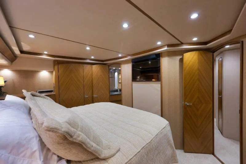 Slide: The Image of Viking 70 - Cutter Bill - Master Stateroom 2011 Viking 70 Convertible - Cutter Bill - 7681719