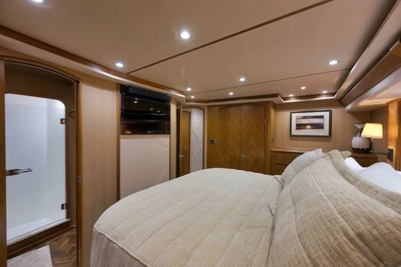 Slide: The Image of Viking 70 - Cutter Bill - Master Stateroom 2011 Viking 70 Convertible - Cutter Bill - 7681718