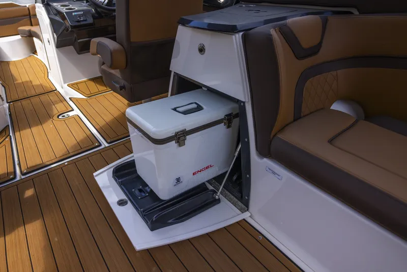 Slide: The Image of Yamaha 27 2024 - 6797342