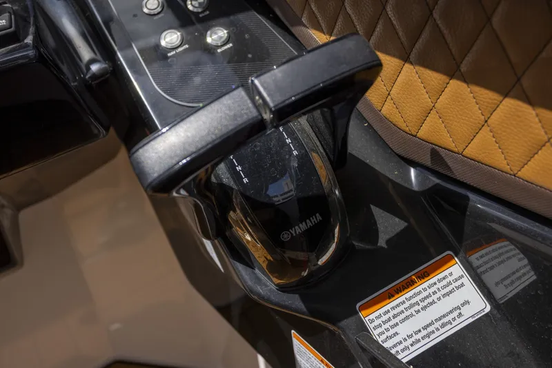 Slide: The Image of Yamaha 27 2024 - 6797350