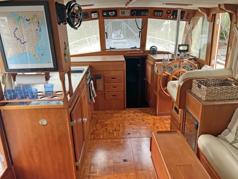 Slide: The Image of Grand Banks Motoryacht 1991 - 6456016