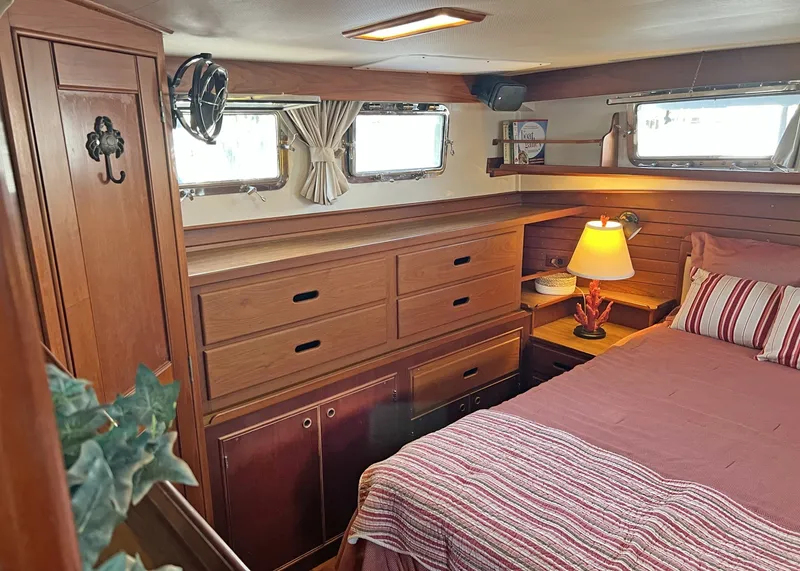 Slide: The Image of Grand Banks Motoryacht 1991 - 6456064