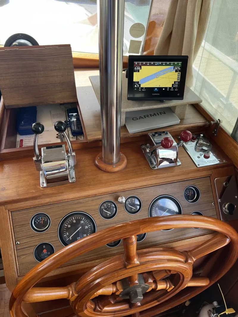 Slide: The Image of Grand Banks Motoryacht 1991 - 6456034