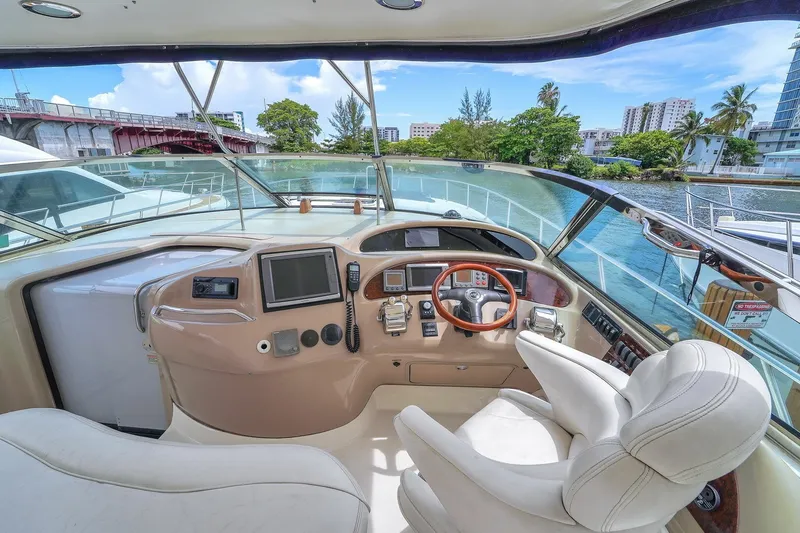 Slide: The Image of Sea Ray 460 Sundancer 2004 - 6389923