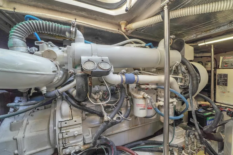 Slide: The Image of Sea Ray 460 Sundancer 2004 - 6389945