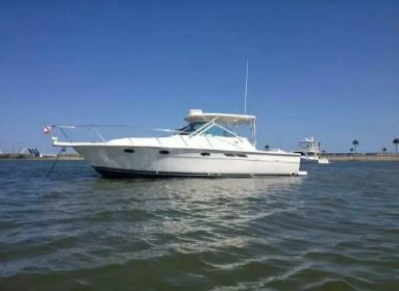 The Image of Tiara 3100 Open 2003 - 6389892