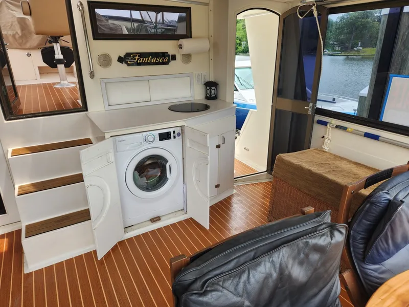 Slide: The Image of Hyatt Double Cabin Motoryacht 1989 - 6391116