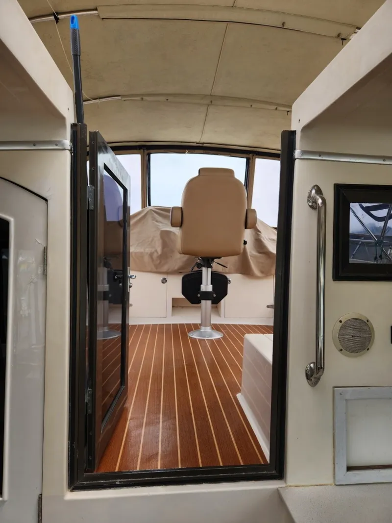 Slide: The Image of Hyatt Double Cabin Motoryacht 1989 - 6391119