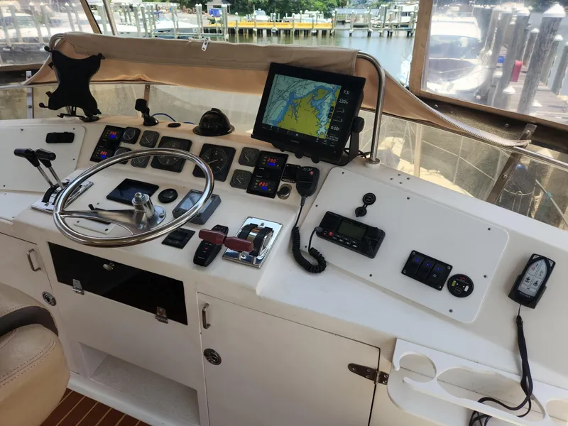 Slide: The Image of Hyatt Double Cabin Motoryacht 1989 - 6391126