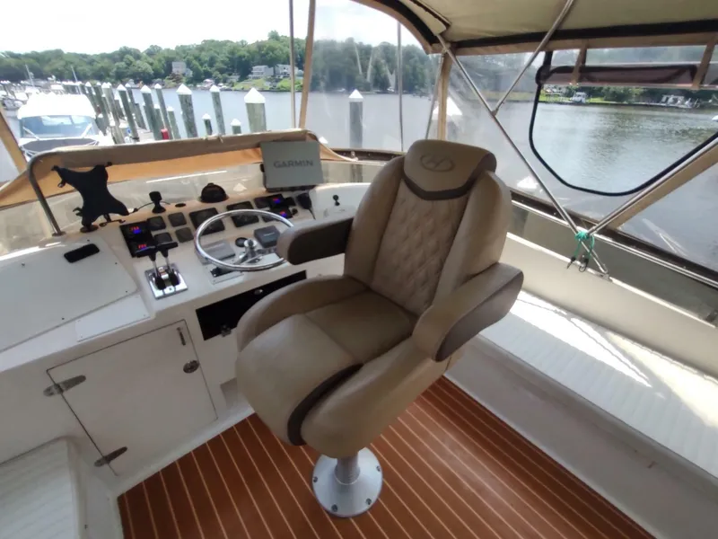 Slide: The Image of Hyatt Double Cabin Motoryacht 1989 - 6391130