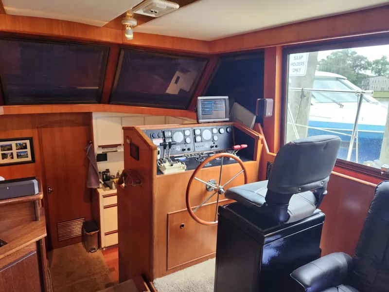 Slide: The Image of Hyatt Double Cabin Motoryacht 1989 - 6391145