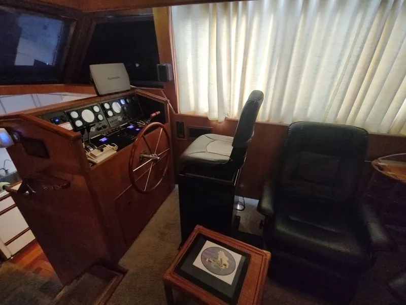 Slide: The Image of Hyatt Double Cabin Motoryacht 1989 - 6391147
