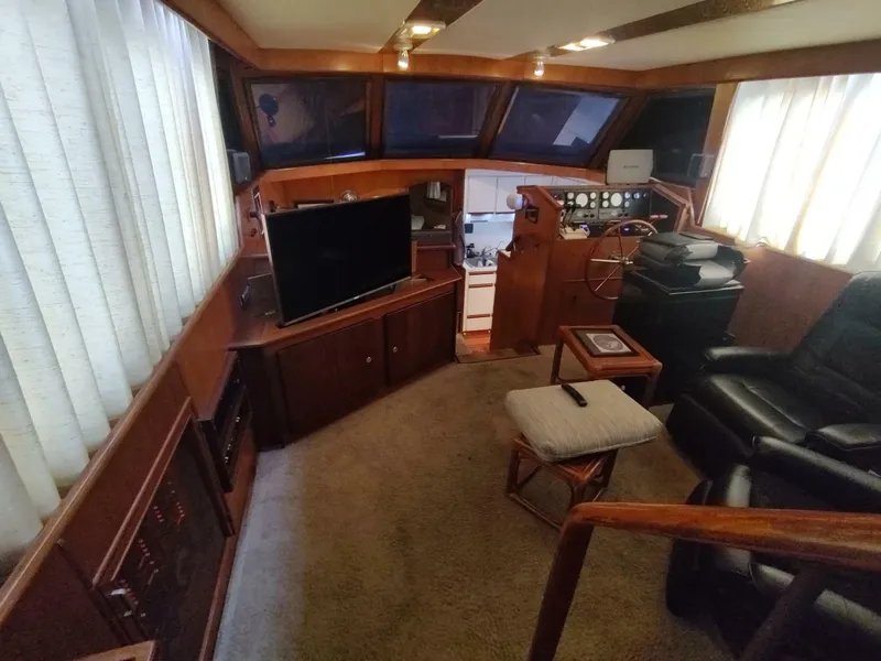 Slide: The Image of Hyatt Double Cabin Motoryacht 1989 - 6391162