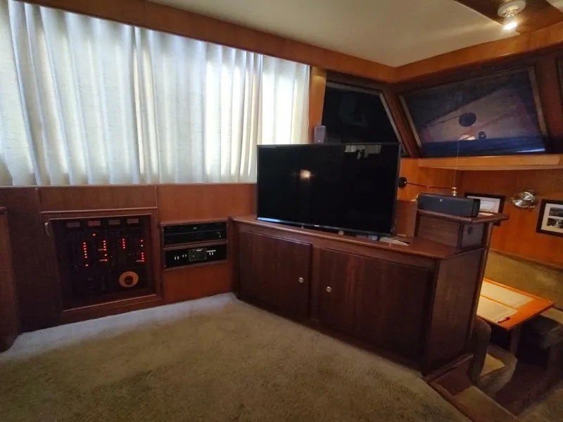 Slide: The Image of Hyatt Double Cabin Motoryacht 1989 - 6391164