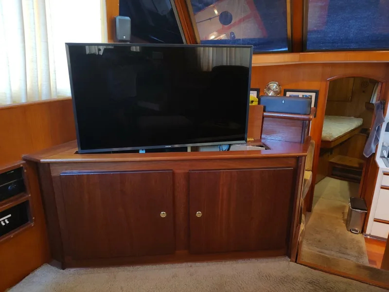 Slide: The Image of Hyatt Double Cabin Motoryacht 1989 - 6391166