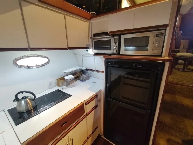 Slide: The Image of Hyatt Double Cabin Motoryacht 1989 - 6391188