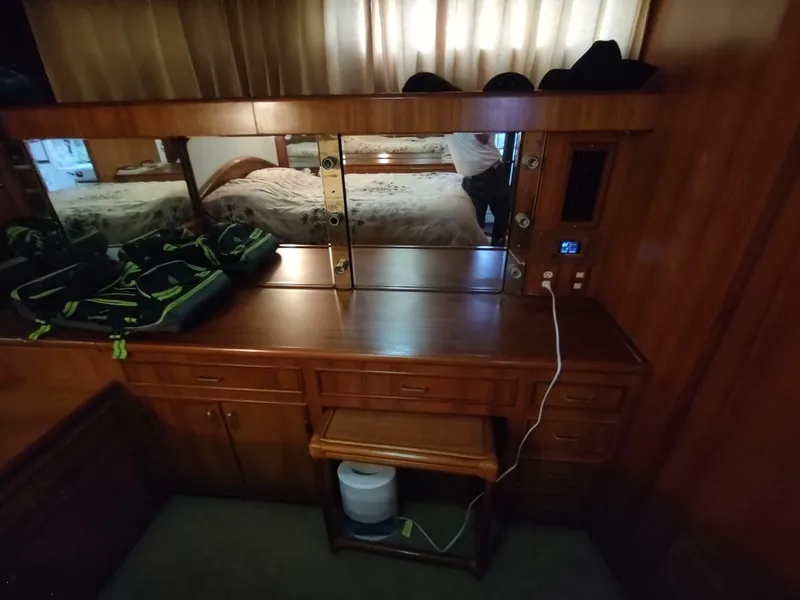 Slide: The Image of Hyatt Double Cabin Motoryacht 1989 - 6391199
