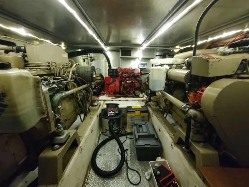 Slide: The Image of Hyatt Double Cabin Motoryacht 1989 - 6391215