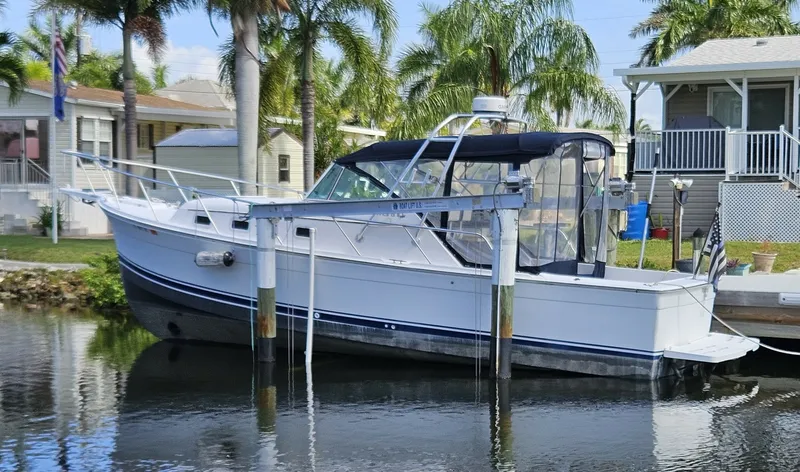 The Image of Mainship Pilot 30 2000 - 6391438