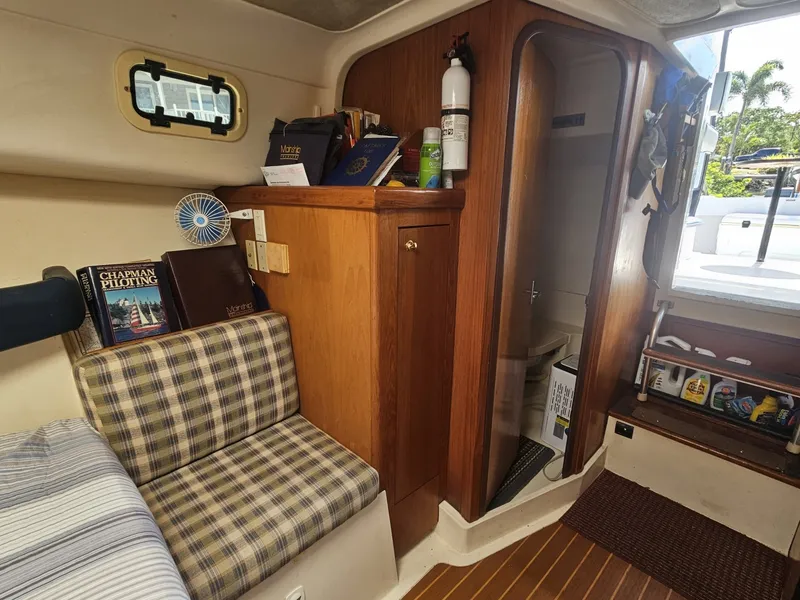 Slide: The Image of Mainship Pilot 30 2000 - 6392034