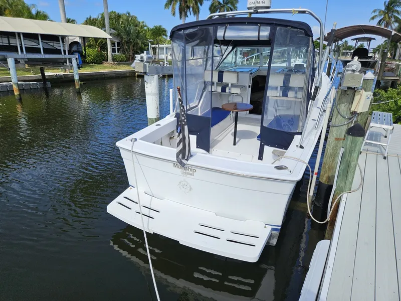 Slide: The Image of Mainship Pilot 30 2000 - 6392024