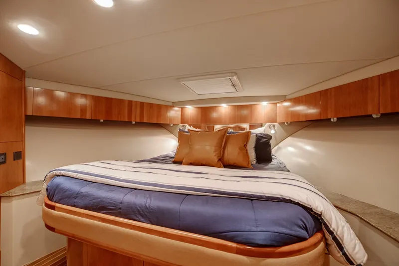 Slide: The Image of Rampage 41 - Empty Pockets - Interior Cabin 2008 Rampage 41 Express - Empty Pockets - 6392047