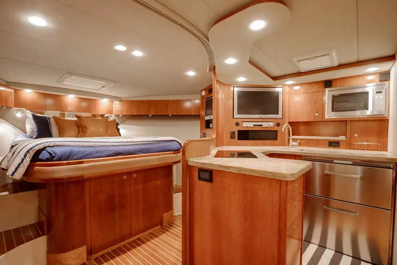 Slide: The Image of Rampage 41 - Empty Pockets - Interior Cabin 2008 Rampage 41 Express - Empty Pockets - 6392049