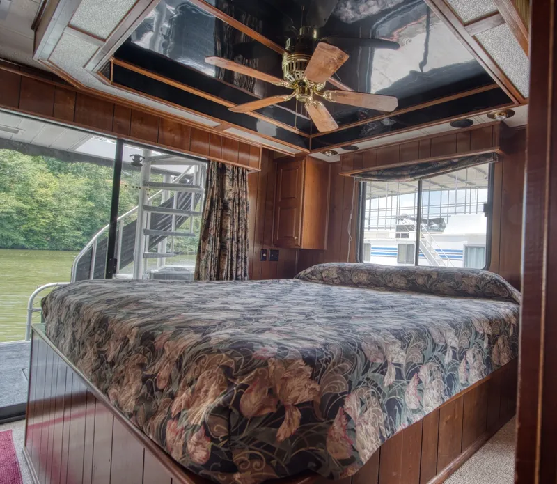 Slide: The Image of Lakeview 14x56 houseboat 1996 - 7369302