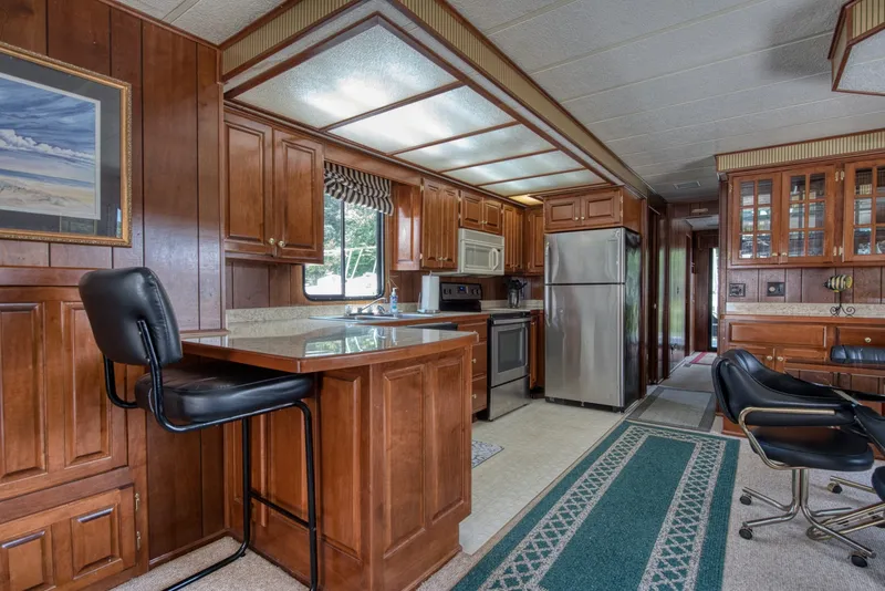 Slide: The Image of Lakeview 14x56 houseboat 1996 - 7369300