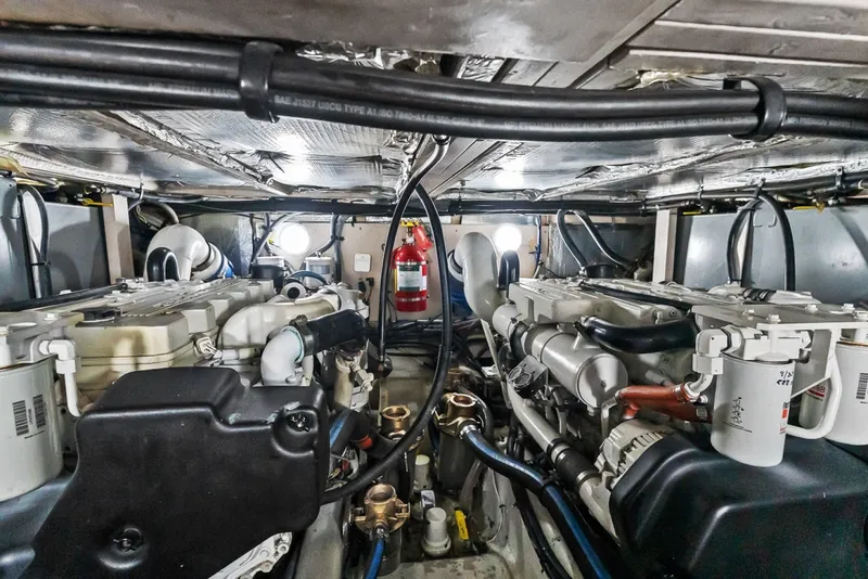 Slide: The Image of Super Clean Engine Room - 6505514