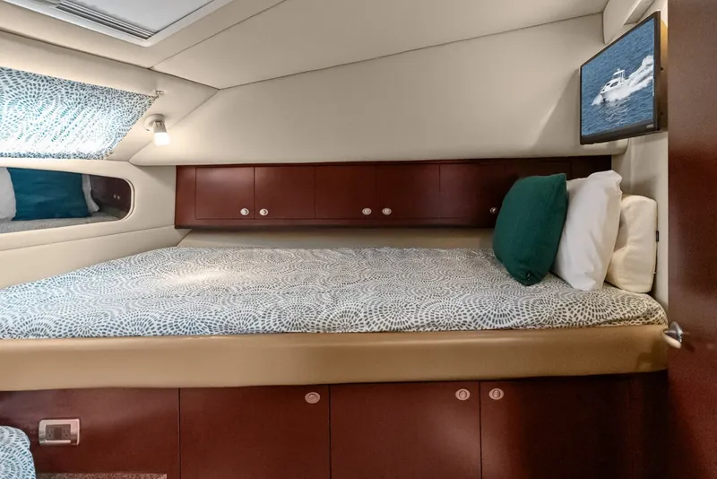 Slide: The Image of VIP Berth - 6505550