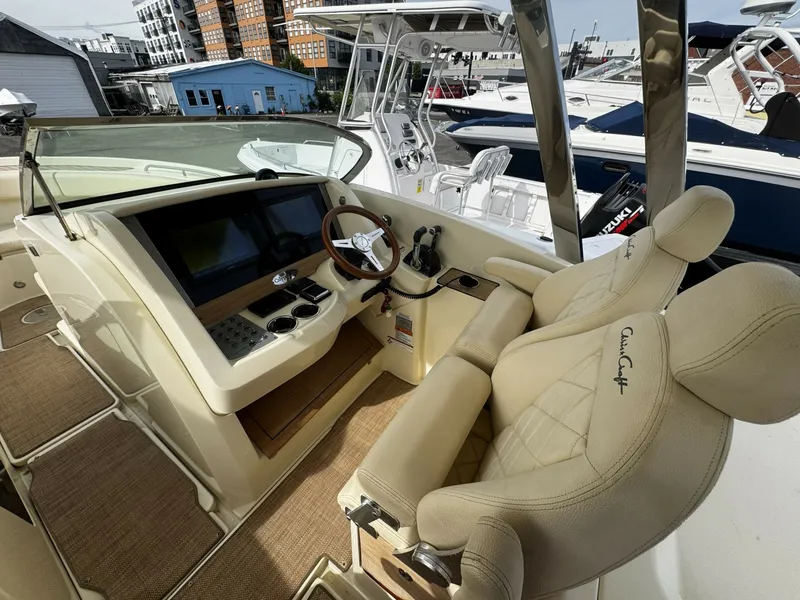Slide: The Image of Chris-Craft 30 Calypso 2018 - 6396512