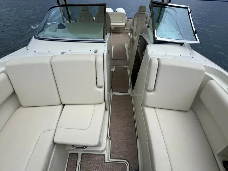 Slide: The Image of Chris-Craft 30 Calypso 2018 - 6457129