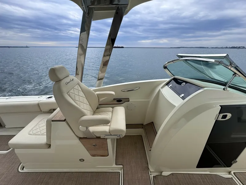 Slide: The Image of Chris-Craft 30 Calypso 2018 - 6457126