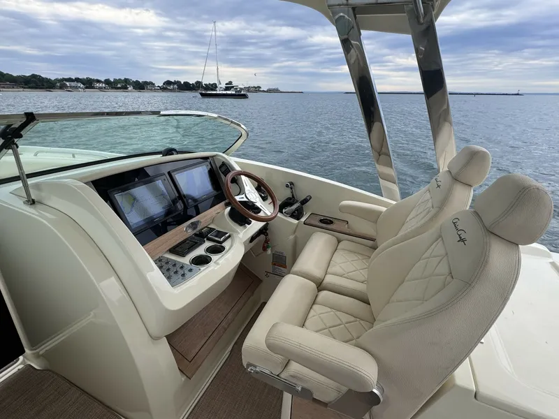 Slide: The Image of Chris-Craft 30 Calypso 2018 - 6457123