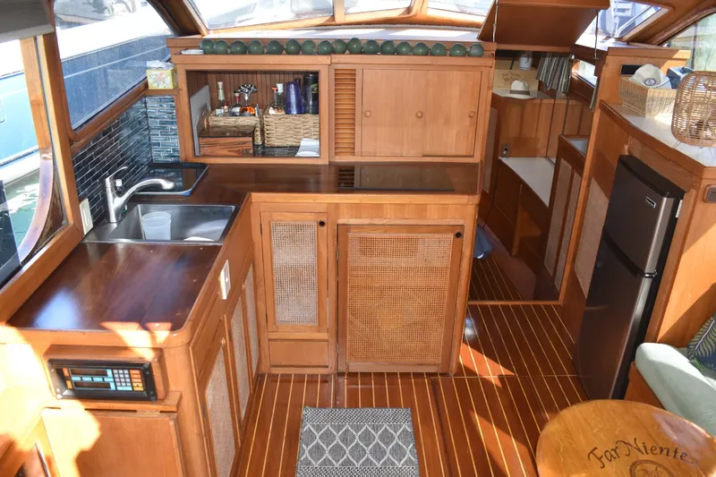 Slide: The Image of Midnight Lace 44 Flybridge Rumrunner 1987 - 6396810