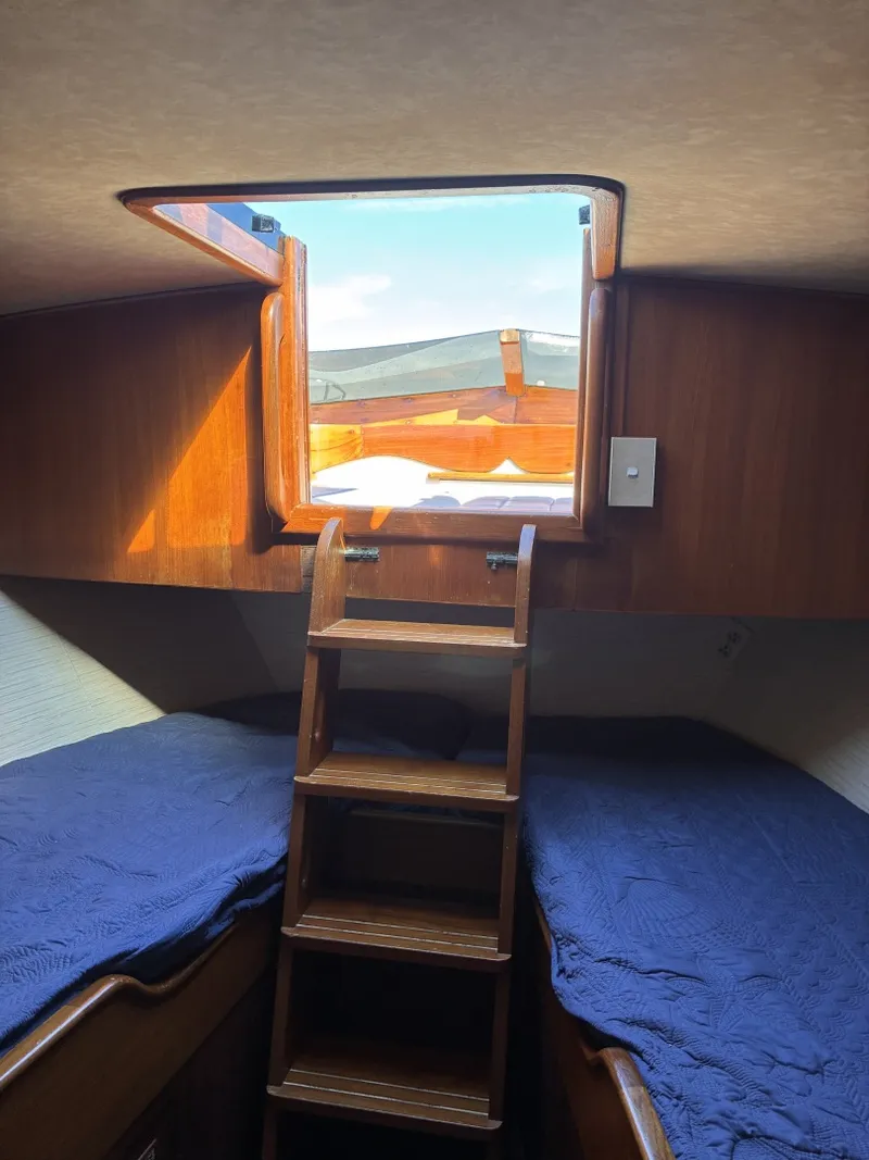 Slide: The Image of Midnight Lace 44 Flybridge Rumrunner 1987 - 6396820