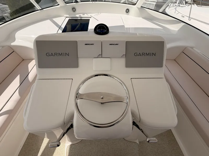 Slide: The Image of Viking 42 UNREEL - Helm Station 2015 Viking 42 Open UNREEL - 6397248