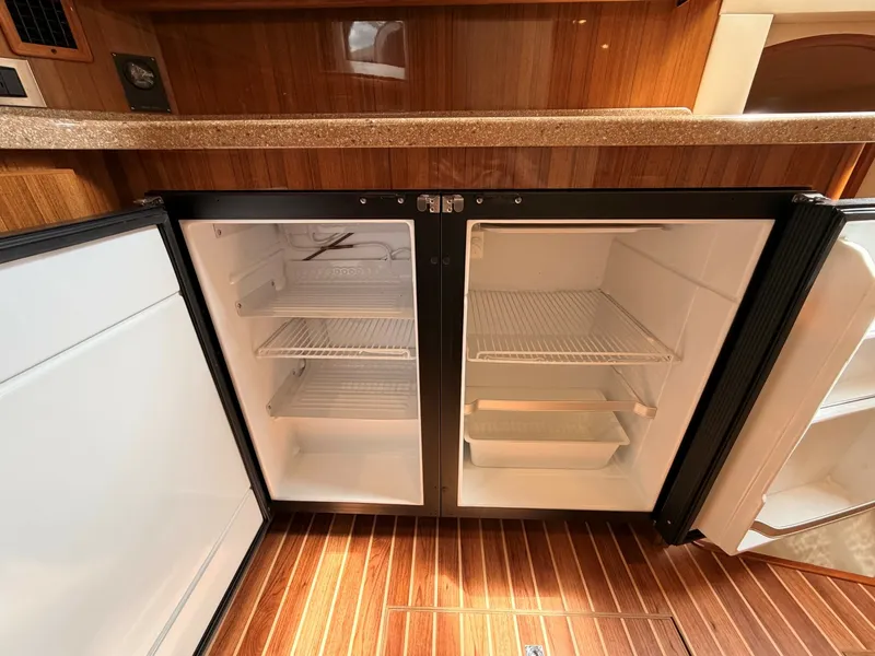 Slide: The Image of Viking 42 UNREEL - Galley 2015 Viking 42 Open UNREEL - 6397244