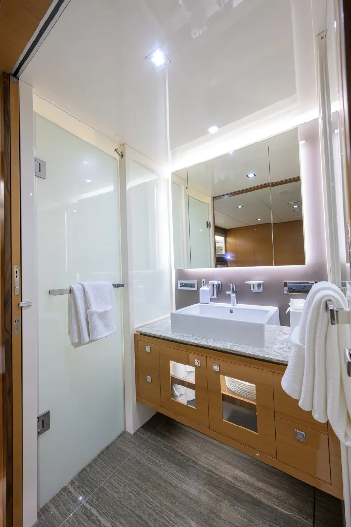 Slide: The Image of Horizon 85 - Midnight Moon - 2018 Horizon 85 FD85 - Midnight Moon - 6455613