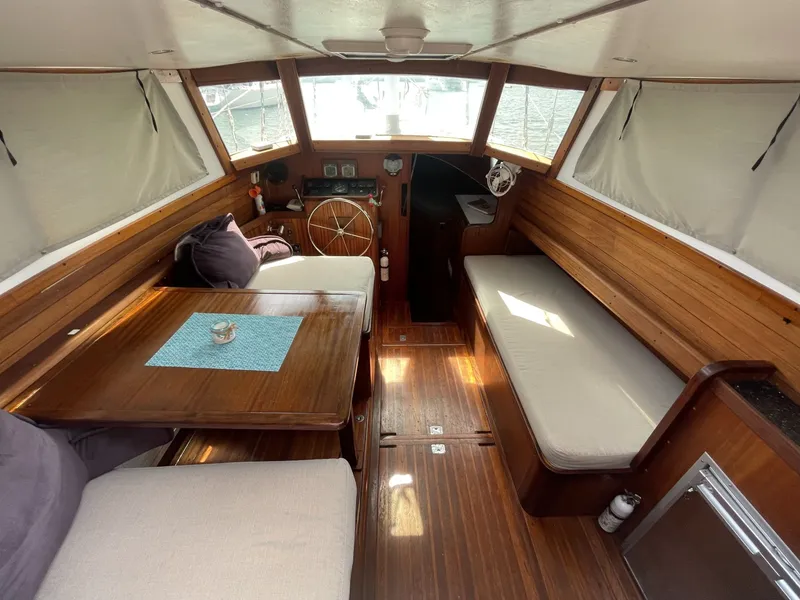 Slide: The Image of Challenger 42 MotorSailor 1974 - 6406203