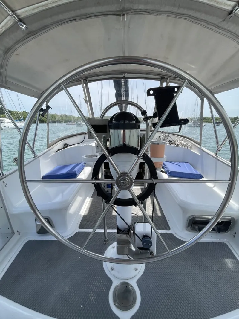 Slide: The Image of Challenger 42 MotorSailor 1974 - 6406202