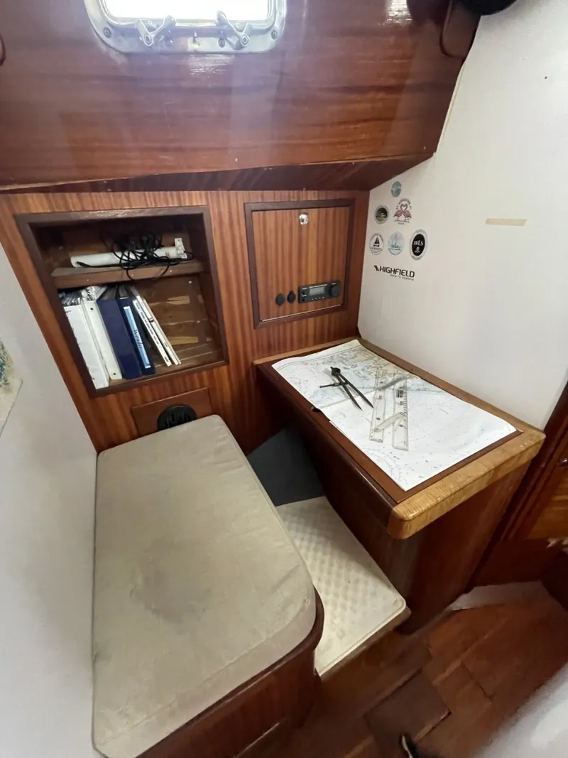 Slide: The Image of Challenger 42 MotorSailor 1974 - 6406205