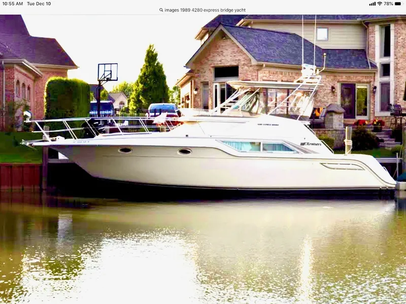 The Image of 42' Cruisers port profile2 - 6421842