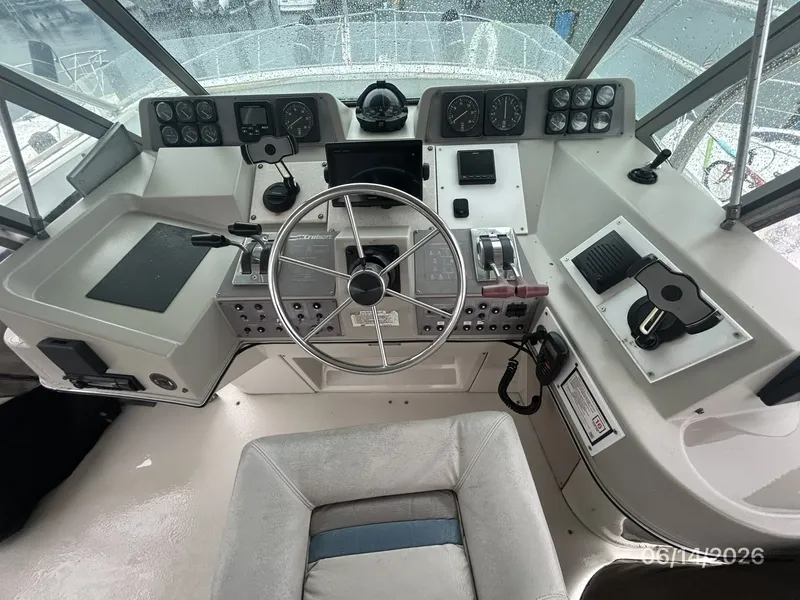 Slide: The Image of 42' Cruisers flybridge helm2 - 6419301