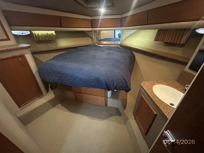 Slide: The Image of 42' Cruisers master stateroom - 6419320