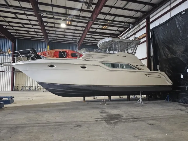 Slide: The Image of 42' Cruisers hauled out1 - 6421835