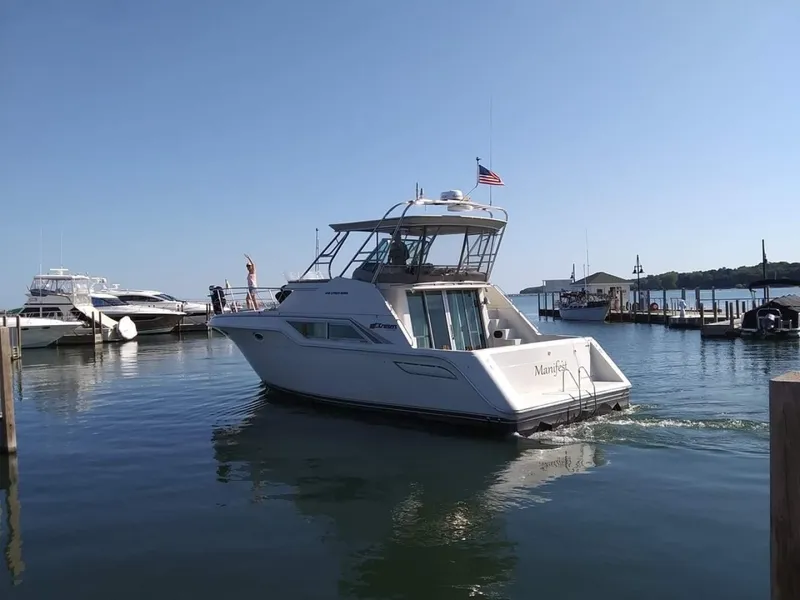 Slide: The Image of 42' Cruisers port aft profile2 - 6421838