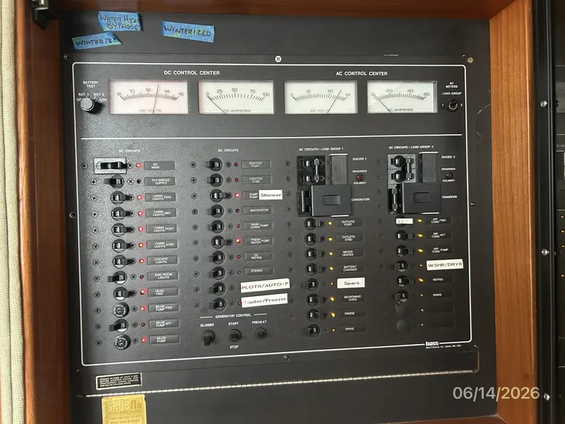 Slide: The Image of 42' Cruisers electrical panel - 6419296