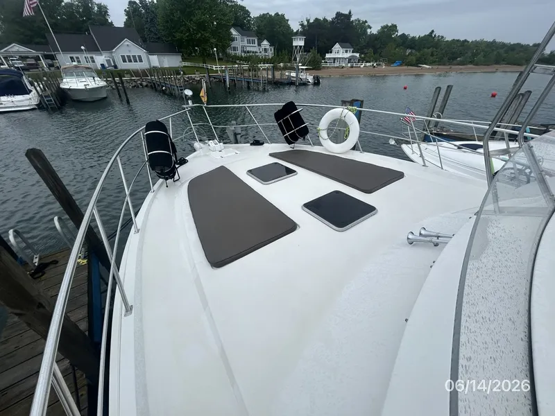 Slide: The Image of 42' Cruisers foredeck2 - 6419308